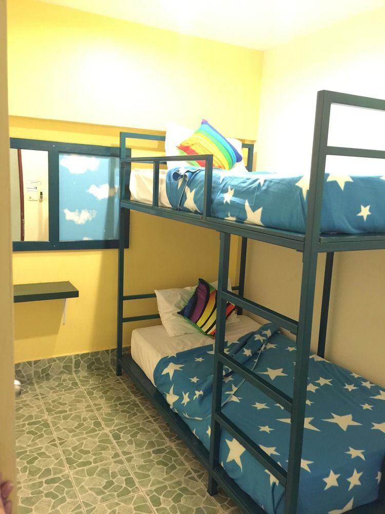 Tid Tarad Hostel Hua Hin Exterior photo