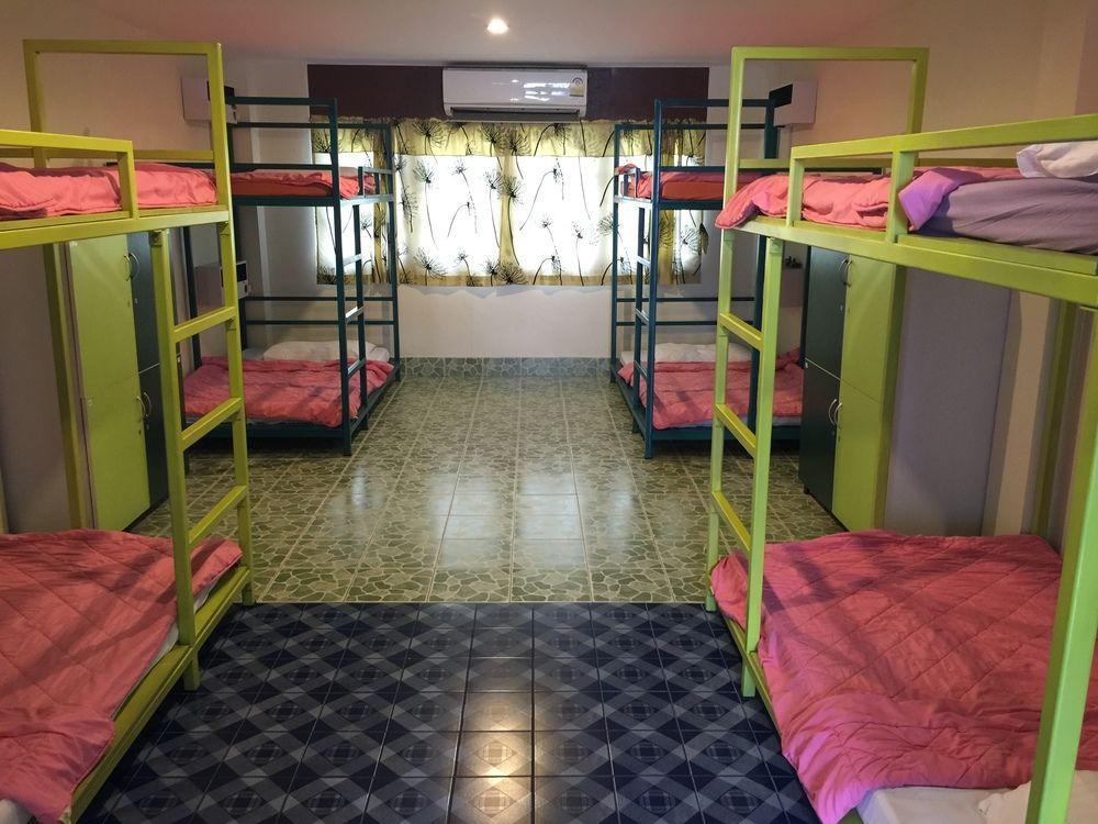 Tid Tarad Hostel Hua Hin Exterior photo